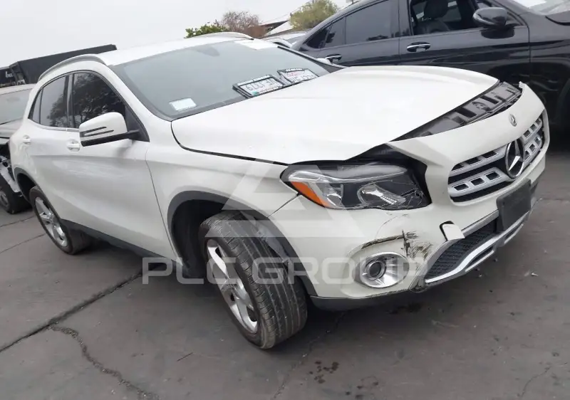 2018 Mercedes Benz GLA 250 photo