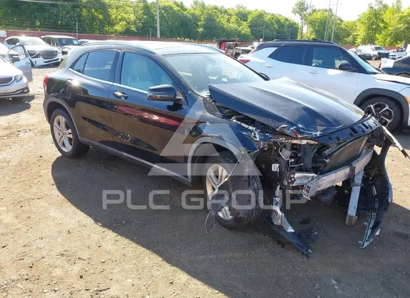 2018 Mercedes Benz GLA 250 photo