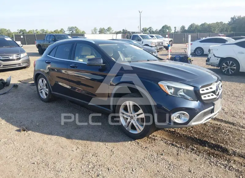 2018 Mercedes Benz GLA 250 photo