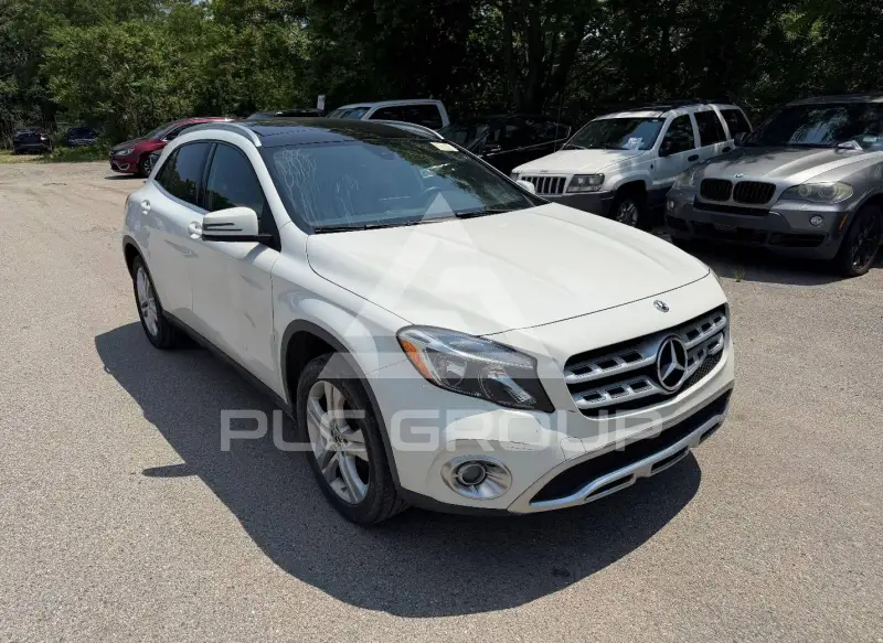 2018 Mercedes Benz GLA 250 photo