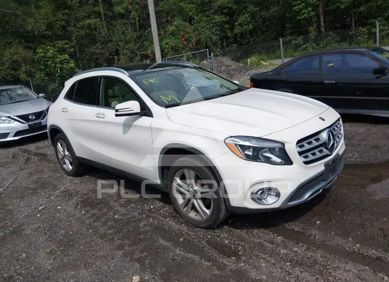 2018 Mercedes Benz GLA 250 фото