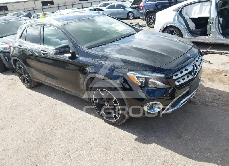 2018 Mercedes Benz GLA 250 photo