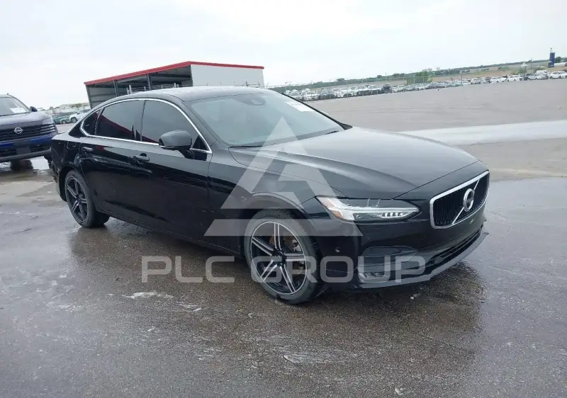 2018 Volvo S90 photo