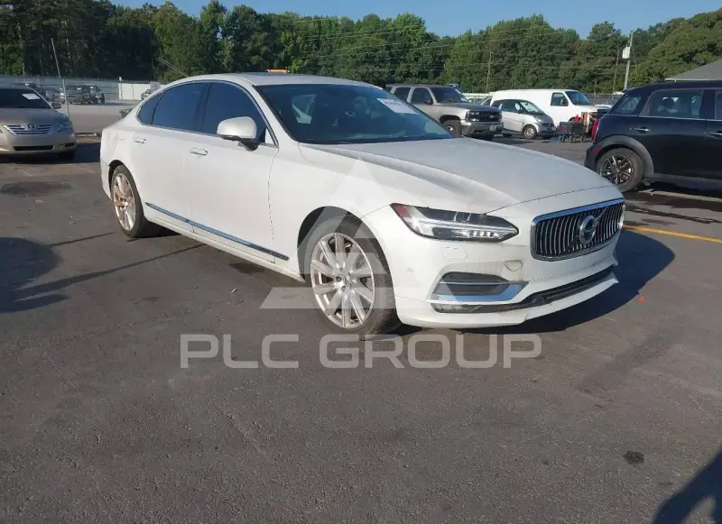 2018 Volvo S90 photo