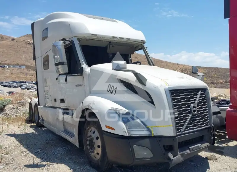 2018 Volvo VNL photo