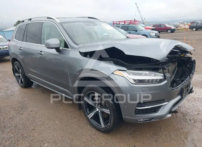 2018 Volvo XC90 фото