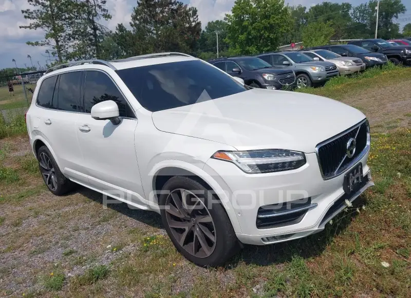 2018 Volvo XC90 photo
