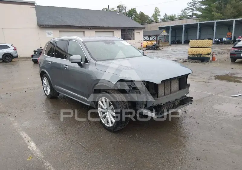 2018 Volvo XC90 photo
