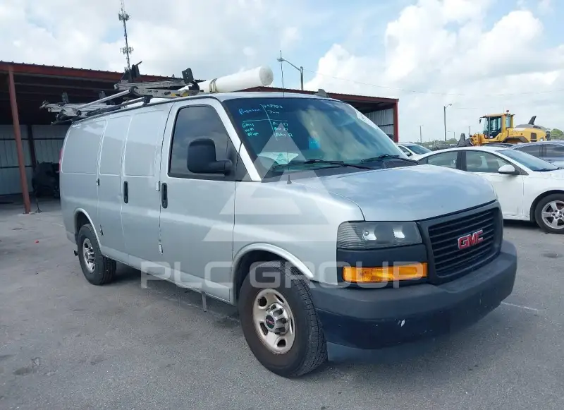 2018 GMC SAVANA фото