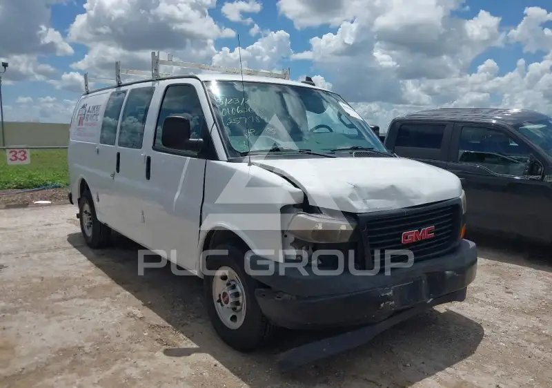 2018 GMC SAVANA photo