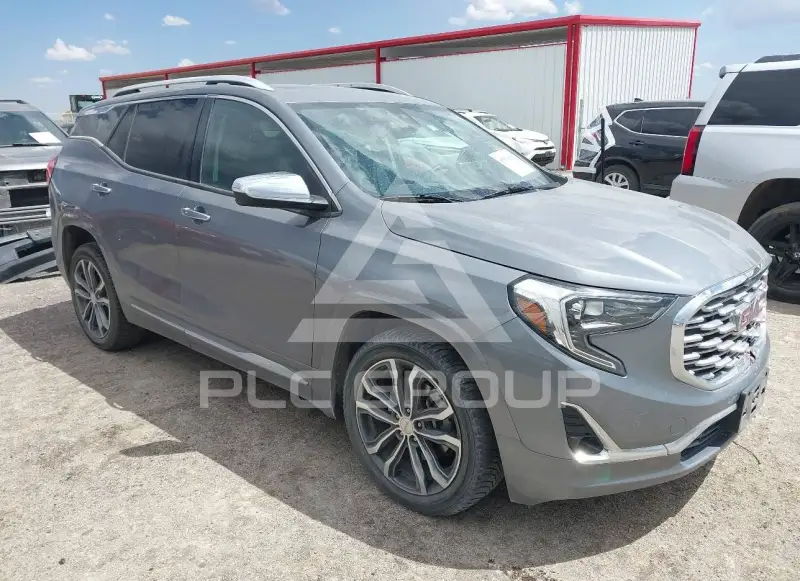 2018 GMC TERRAIN photo