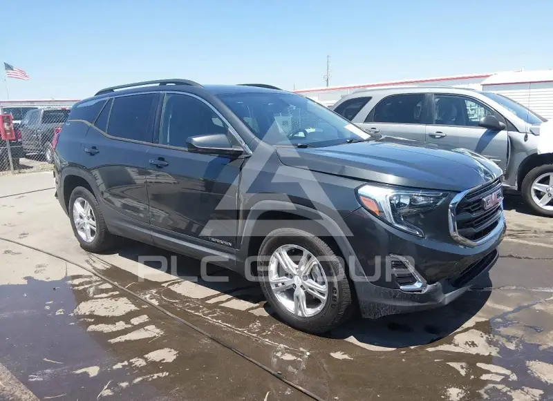 2018 GMC TERRAIN photo
