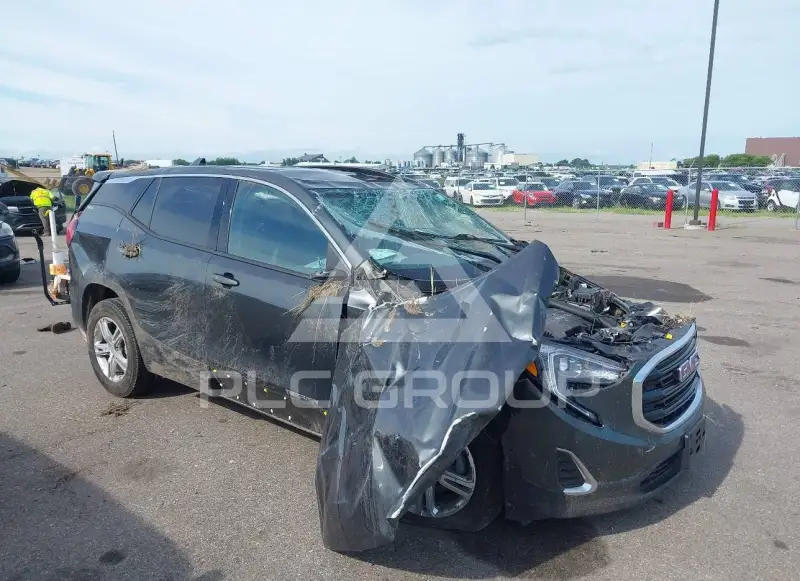 2018 GMC TERRAIN photo