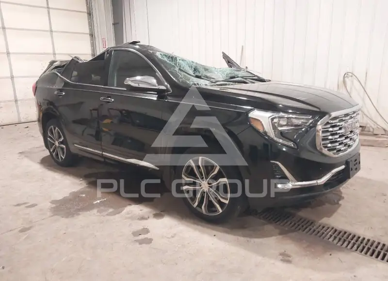 2018 GMC TERRAIN photo