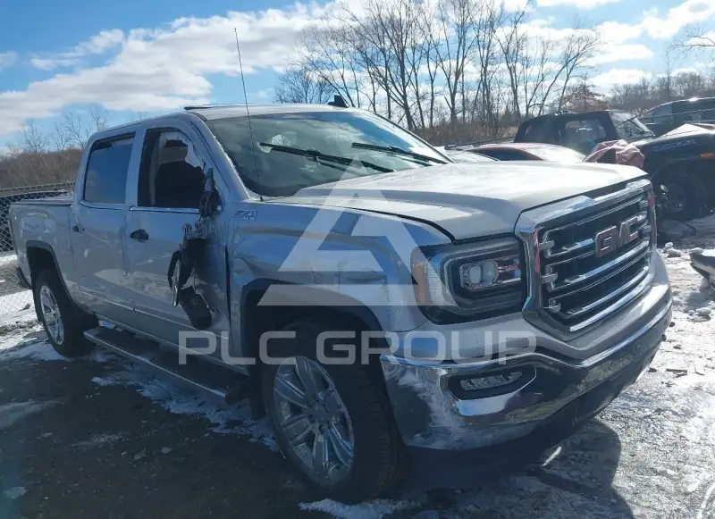 2018 GMC Sierra photo