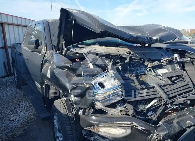 2018 GMC Sierra photo