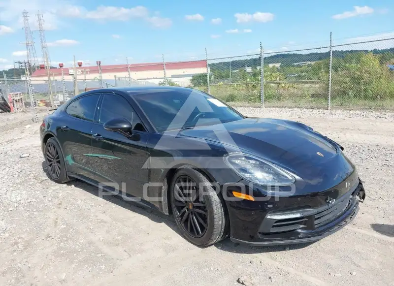 2018 Porsche Panamera photo