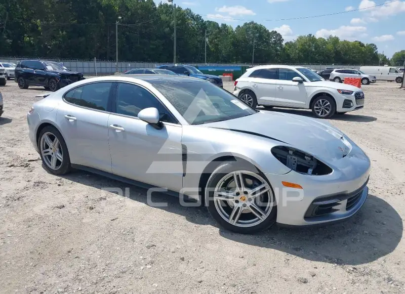 2018 Porsche Panamera photo
