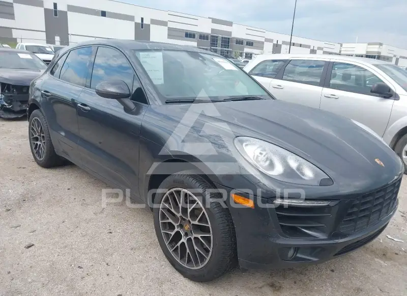 2018 Porsche MACAN photo