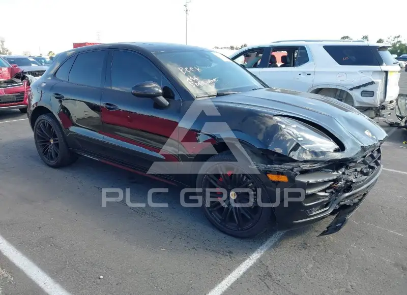 2018 Porsche MACAN photo