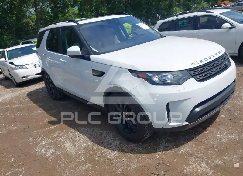 2018 Land Rover Discovery photo