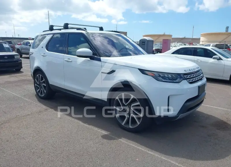 2018 Land Rover Discovery photo