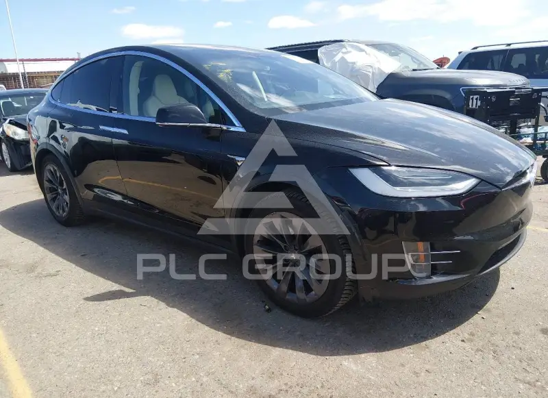 2018 Tesla Model X фото