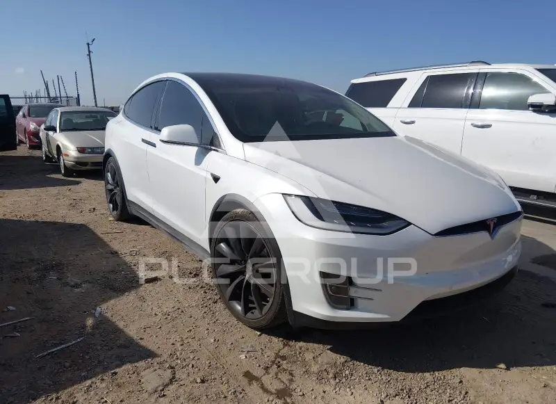 2018 Tesla Model X фото