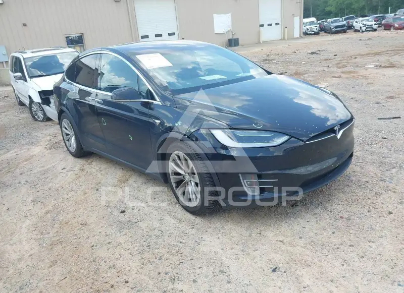 2018 Tesla Model X фото