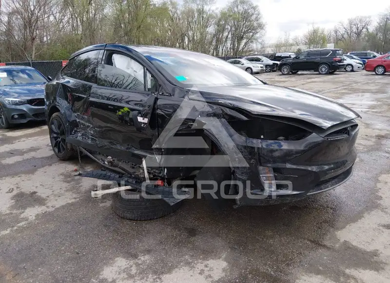 2018 Tesla Model X фото