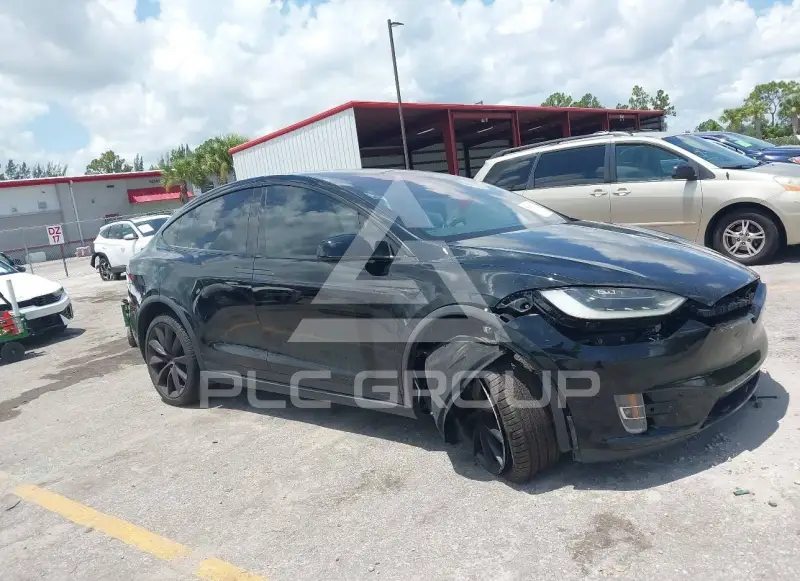 2018 Tesla Model X фото