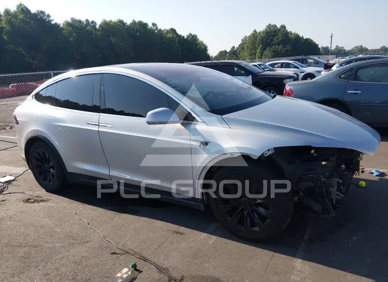 2018 Tesla Model X фото