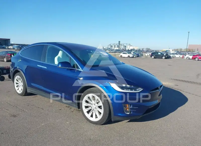 2018 Tesla Model X фото
