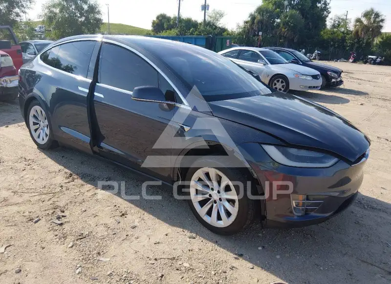 2018 Tesla Model X photo
