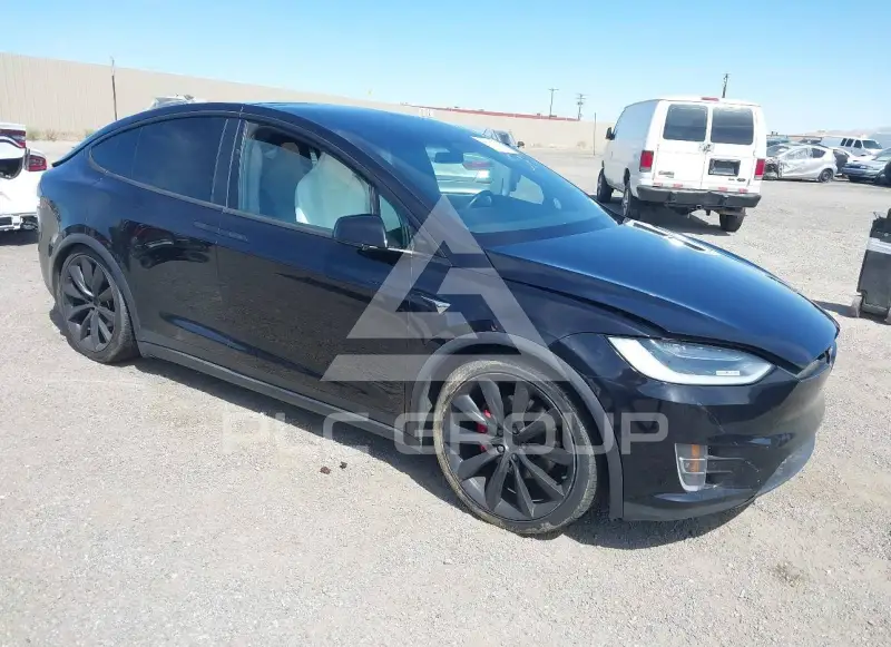 2018 Tesla Model X фото