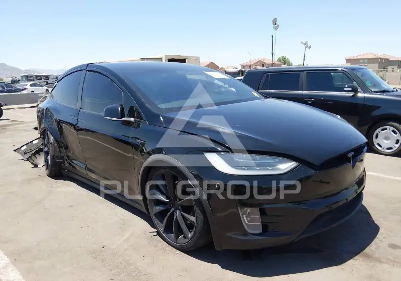 2018 Tesla Model X фото