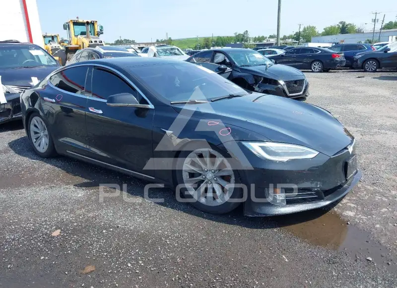 2018 Tesla Model S фото