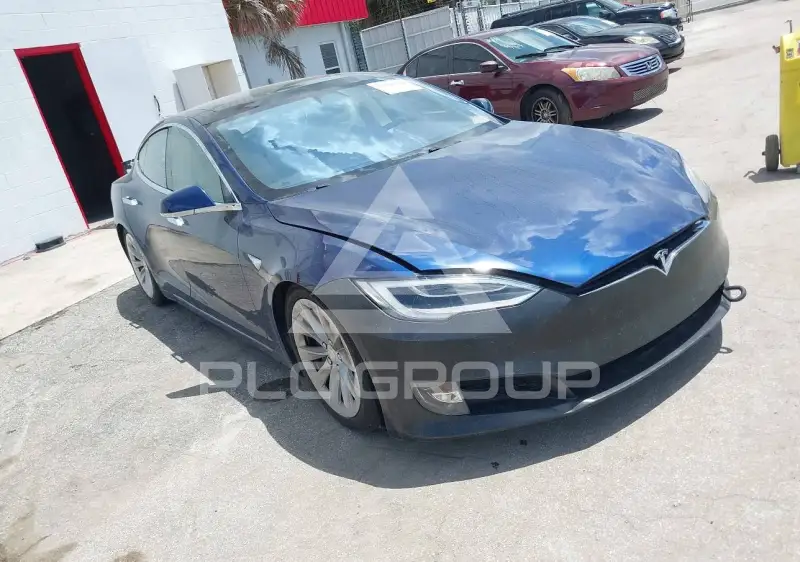 2018 Tesla Model S фото