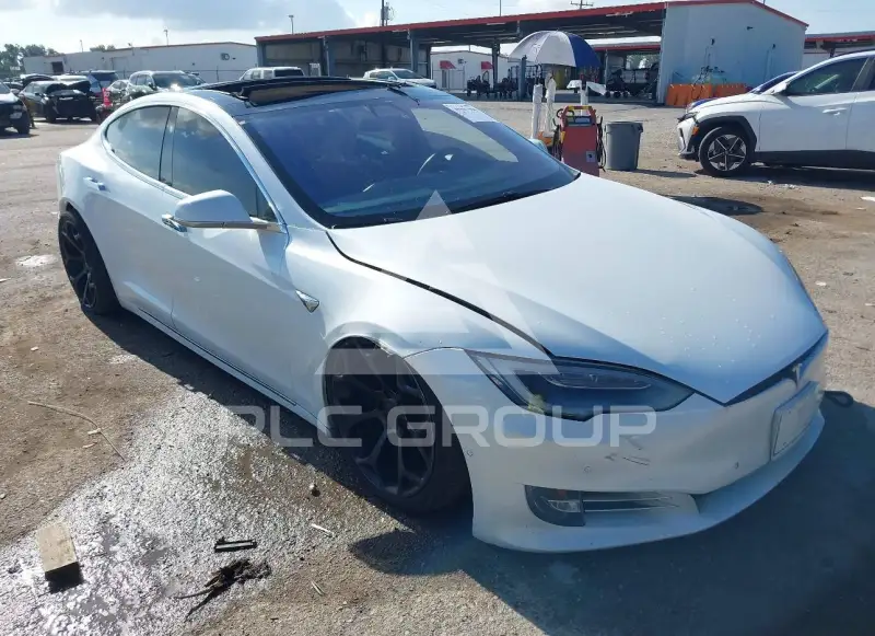 2018 Tesla Model S фото