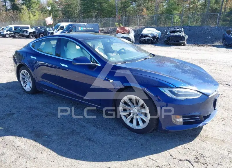 2018 Tesla Model S фото