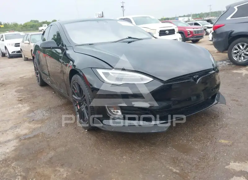 2018 Tesla Model S фото