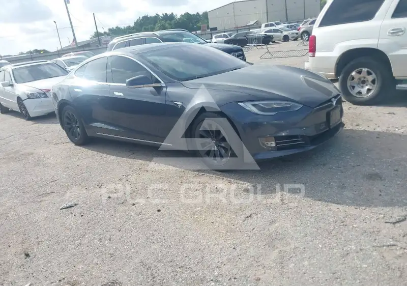 2018 Tesla Model S фото