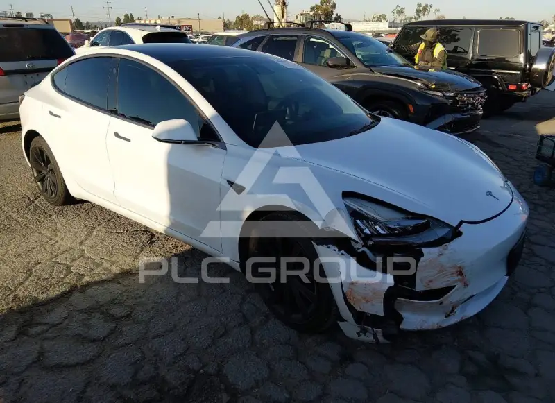 2018 Tesla Model 3 фото