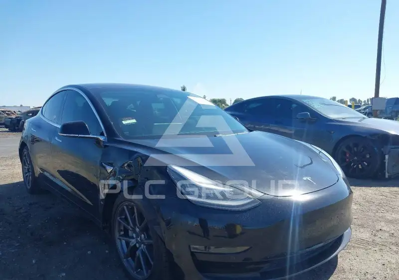 2018 Tesla Model 3 фото