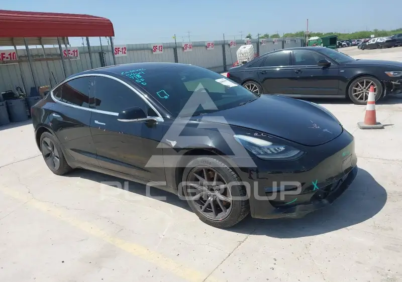 2018 Tesla Model 3 фото