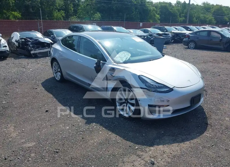 2018 Tesla Model 3 фото