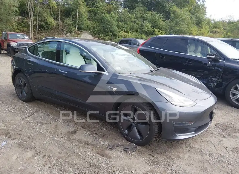 2018 Tesla Model 3 photo