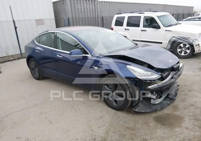 2018 Tesla Model 3 фото