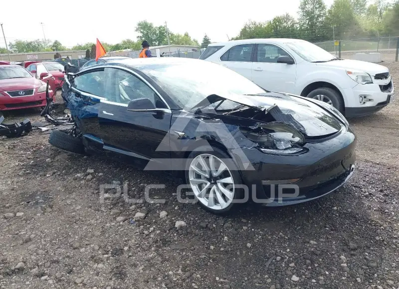 2018 Tesla Model 3 фото
