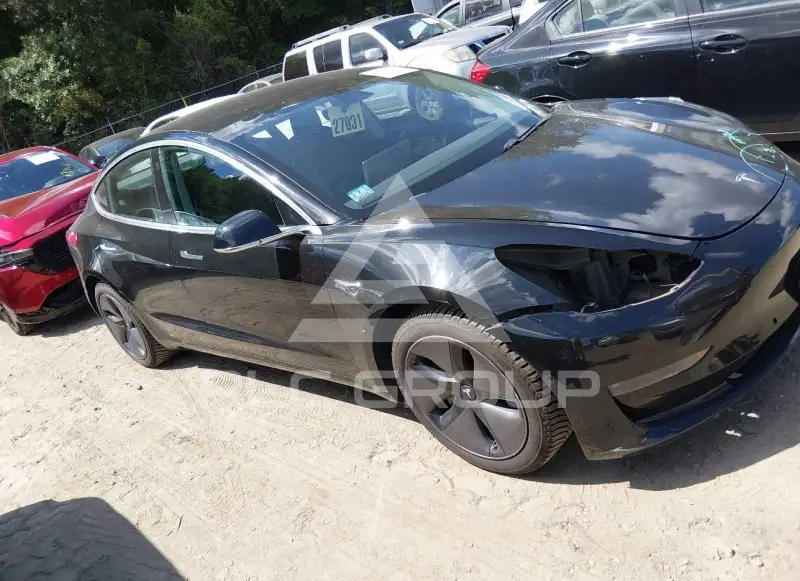 2018 Tesla Model 3 фото
